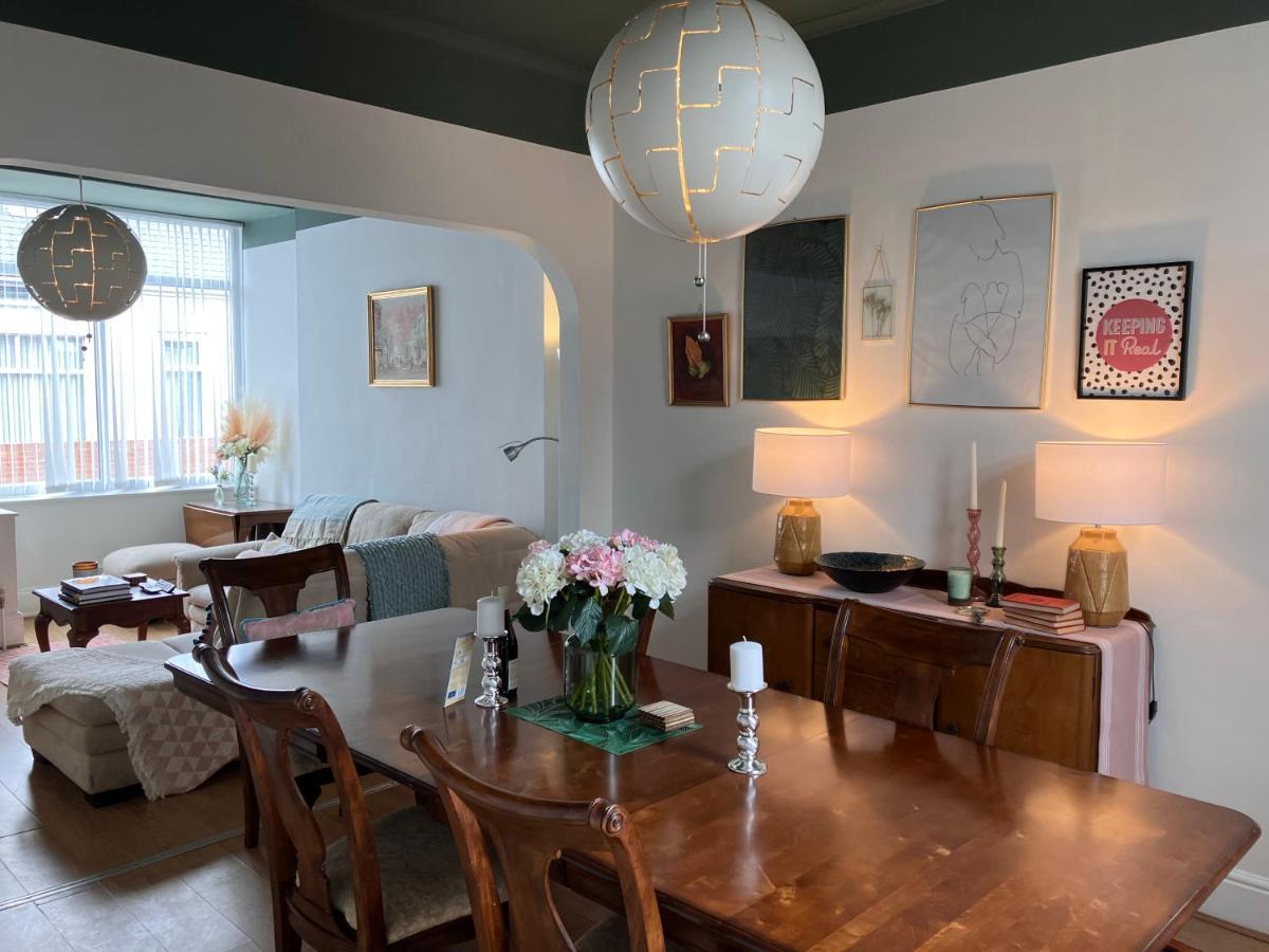 Holiday home Romford - Close To Centre, Hospital Crownworks Nissan And Stadium Of Light