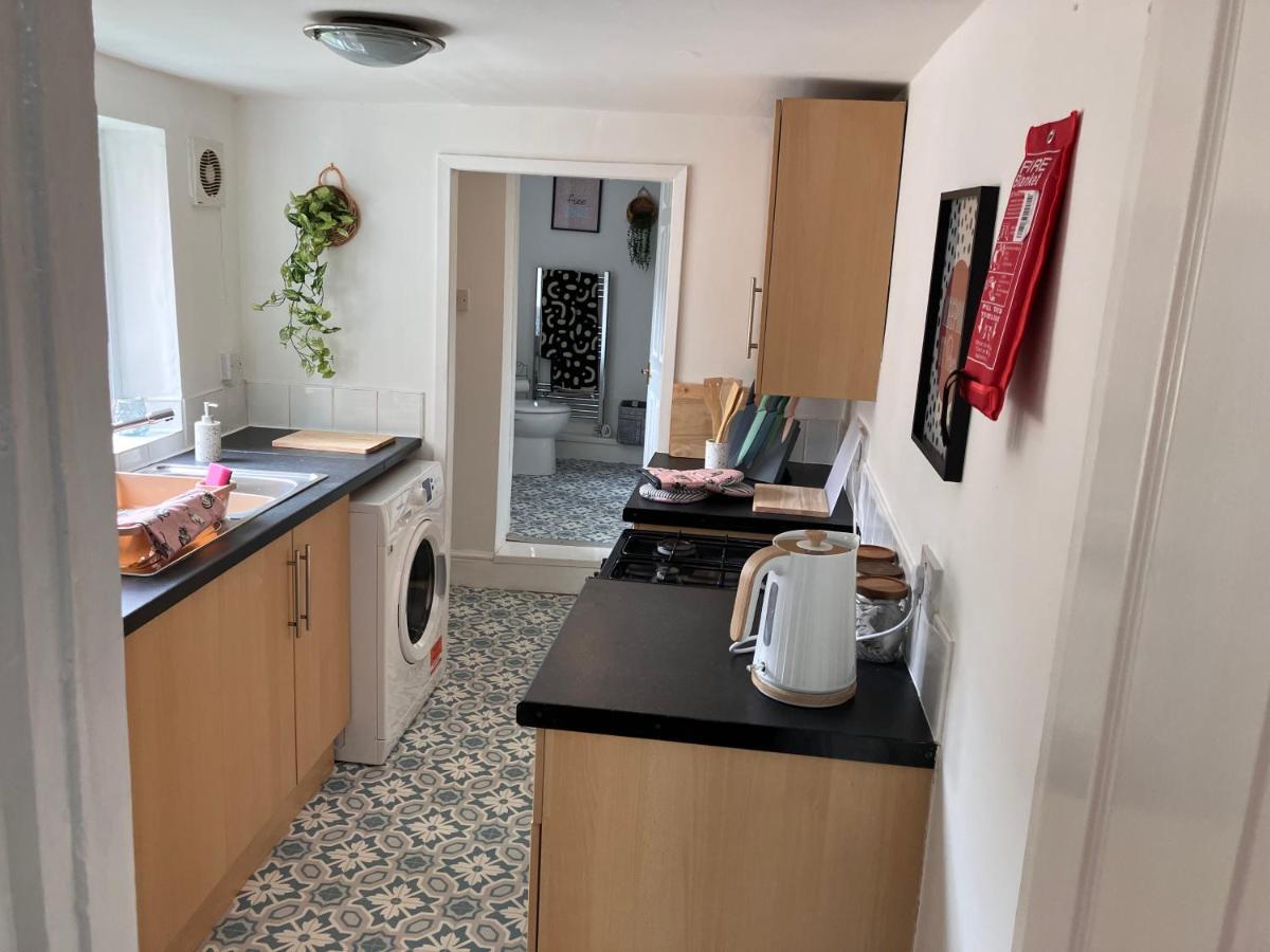 Holiday home Romford - Close To Centre, Hospital Crownworks Nissan And Stadium Of Light Sunderland (Tyne and Wear)