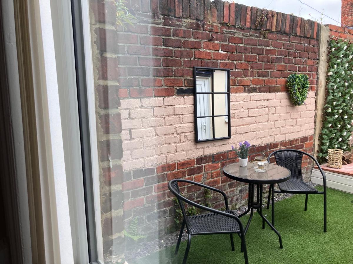 Holiday home Romford - Close To Centre, Hospital Crownworks Nissan And Stadium Of Light Sunderland (Tyne and Wear)